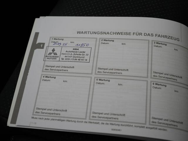 Mitsubishi ECLIPSE Cross 2.4 Intense+ Plug In Hybrid 188pk Dealer O.H. PHEV | Adaptive Cruise | 360 Camera | Stoelen & Stuur Verwarmd | Apple Carplay | Navigatie Via TomTom | Blis | Keyless | DAB |