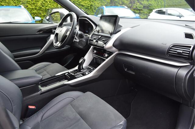 Mitsubishi ECLIPSE Cross 2.4 PHEV Intense + Led kopl. / Key-less / Hud / Enz.