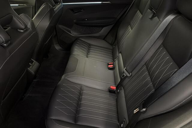 Mitsubishi ECLIPSE Cross Instyle 87 kWh Black edition