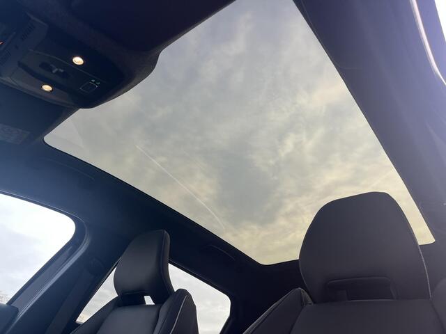 Mitsubishi ECLIPSE Cross Instyle 87 kWh / ¤2000 introductiekorting / Nieuw Model! / 100% Elektrisch / 621 KM WLTP / 1.100 KG Trekgewicht / 8 jaar Fabrieksgarantie / Elektrochromatisch glazen Panoramadak / 360° Camera / Google Maps Navigatie / Stuurwiel- en Stoelverwarming v