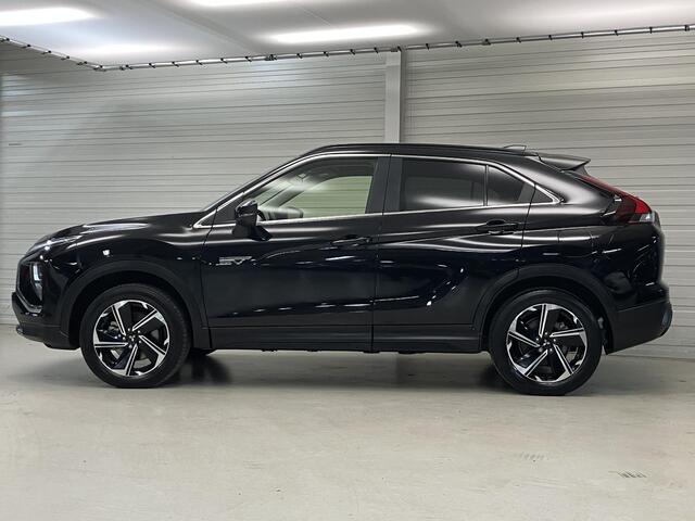 Mitsubishi ECLIPSE Cross 2.4 PHEV Intense / NL Auto / Dealer Onderhouden / Trekhaak 1500 KG / Fabrieksgarantie t/m 04-2030 / Apple CarPlay/Android Auto / Stoelverwarming / Camera / Climate Control / Cruise Control /