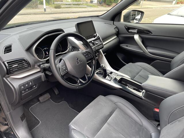 Mitsubishi ECLIPSE Cross 2.4 PHEV Instyle Trekhaak/ECC/Navi/Camera/Stoelverwarming.