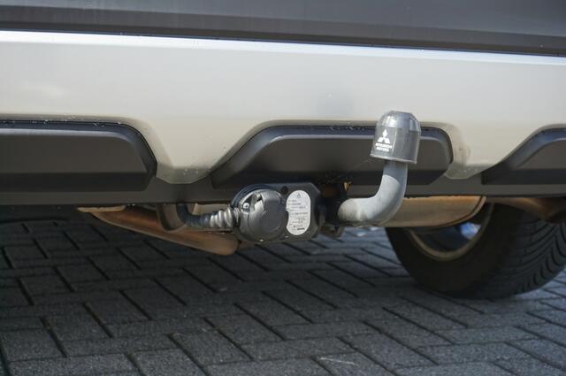 Mitsubishi ECLIPSE PHEV Intense+ AUTOMAAT CARPLAY | CAMERA | HAAK | STOELVERW.