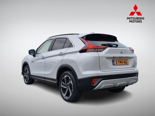 Mitsubishi ECLIPSE Cross 2.4 PHEV Intense+ | Navigatie | Camera | Stoelverwarming | Apple Carplay/Android Auto | Keyless Entry | LED Koplampen | Rijklaarprijs!