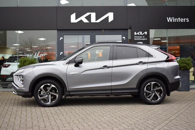 Mitsubishi ECLIPSE Cross 2.4 PHEV Intense+ | Navigatie | Camera | Trekhaak | Stoelverwarming |