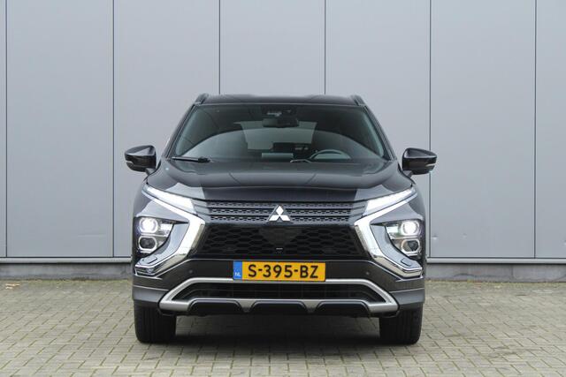 Mitsubishi ECLIPSE Cross 2.4 PHEV Intense+ Navigatie | Achteruitrijcamera | Stoelverwarming | Cruise control | Apple Carplay/Android Auto | Lichtmetalen-velgen