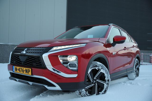 Mitsubishi ECLIPSE Cross 2.4 PHEV 4WD Instyle/EV/Adaptive/360Cam/Trekhaak/Carplay