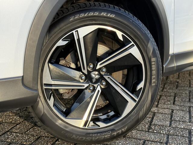 Mitsubishi ECLIPSE Cross 2.4 PHEV First Edition HUD | 360 Camera | ACC