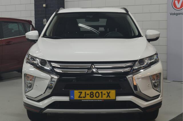 Mitsubishi ECLIPSE Cross 1.5 DI-T Intense S // LEDER // STOELVERWARMING // TREKHAAK // H.U.D. // CLIMA // CRUISE //