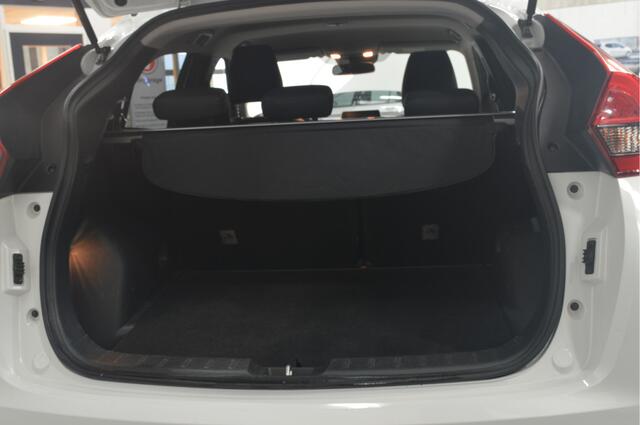 Mitsubishi ECLIPSE Cross 1.5 DI-T Intense S // LEDER // STOELVERWARMING // TREKHAAK // H.U.D. // CLIMA // CRUISE //