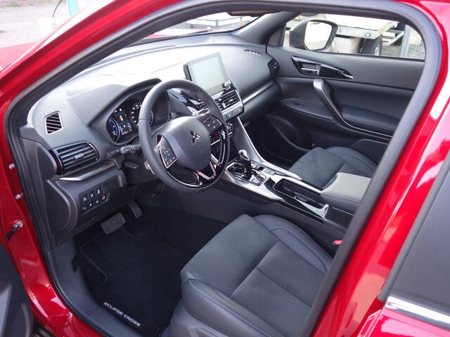 Mitsubishi ECLIPSE Cross 2.4 PHEV Black Edition | adaptieve cruise | 360° camera| all-season banden