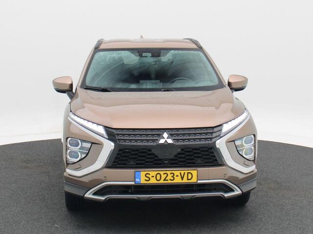 Mitsubishi ECLIPSE Cross 2.4 PHEV Intense | Cruise Control | Climate Control | Navi | Bluetooth | Camera | Trekhaak | 18 Inch | 26.202 Km!!