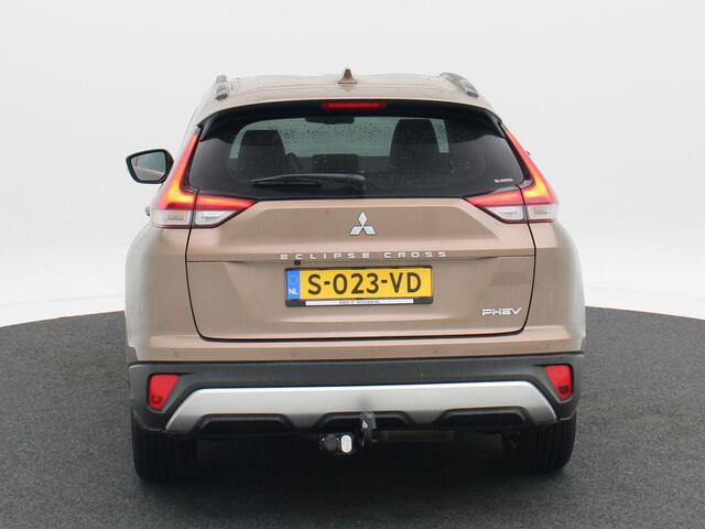 Mitsubishi ECLIPSE Cross 2.4 PHEV Intense | Cruise Control | Climate Control | Navi | Bluetooth | Camera | Trekhaak | 18 Inch | 26.202 Km!!