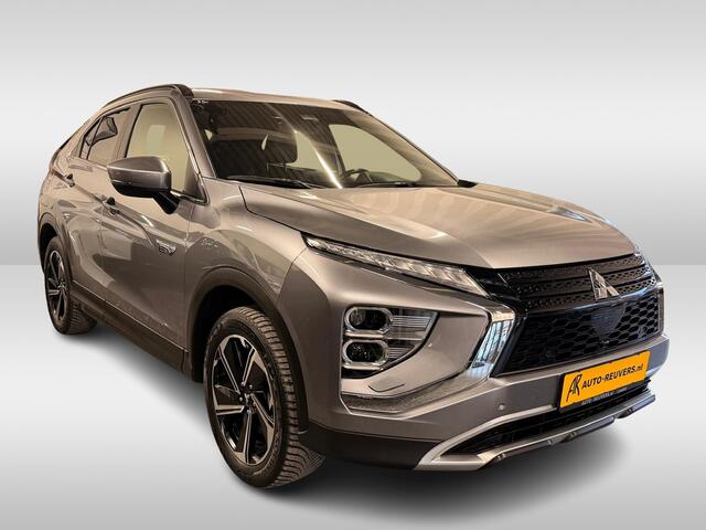 Mitsubishi ECLIPSE Cross 2.4 PHEV Intense / Navi / Trekhaak / Camera / half leder / HUD