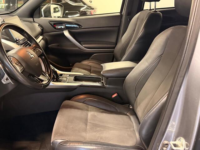 Mitsubishi ECLIPSE Cross 2.4 PHEV Intense / Navi / Trekhaak / Camera / half leder / HUD