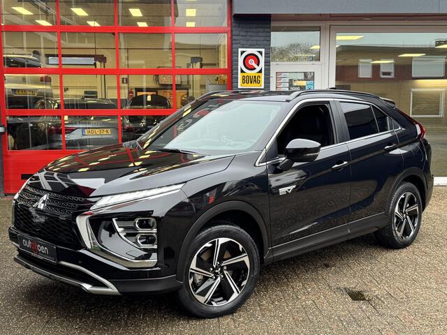 Mitsubishi ECLIPSE Cross 2.4 PHEV Intense+ *HEAD UP/NAVI/CAMERA*