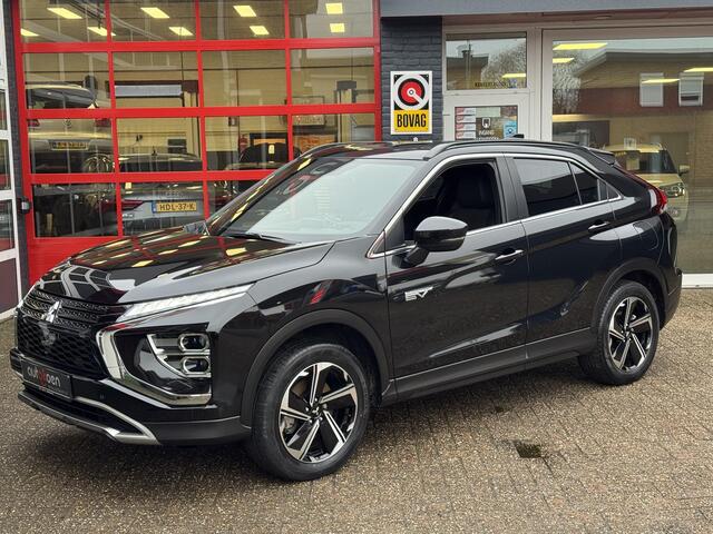 Mitsubishi ECLIPSE Cross 2.4 PHEV Intense+ *HEAD UP/NAVI/CAMERA*