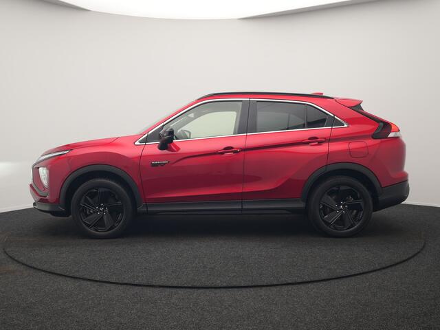 Mitsubishi ECLIPSE Cross 2.4 Black Edition Plug In Hybrid 188pk Dealer O.H. PHEV | Trekhaak | Adaptive Cruise | 360 Camera | Alcantara Sportstoelen & Stuur Verwarmd | Keyless | Blis | Navigatie Via TomTom | Apple Carplay | DAB |