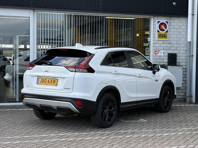 Mitsubishi ECLIPSE Cross 2.4 PHEV Intense | Trekhaak afneembaar | Navigatie | Stoelverwarming | Achteruitrijcamera | Elektrische stoelen |