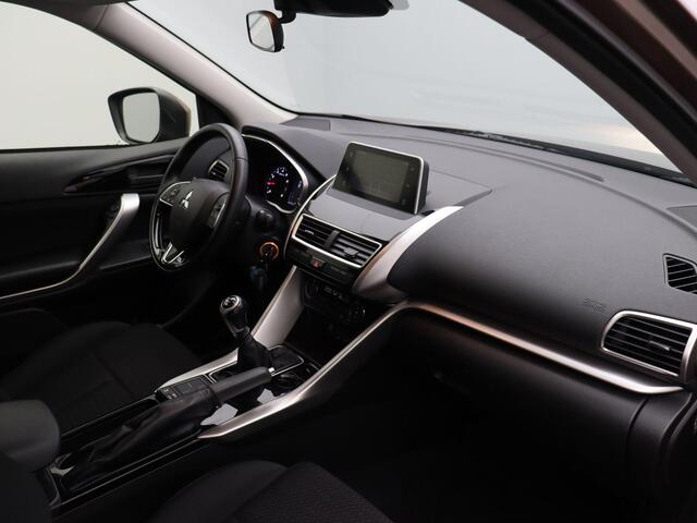 Mitsubishi ECLIPSE Cross 1.5 DI-T Pure | achteruitrijcamera | Climate control | Apple carplay/Android auto | DAB-radio |