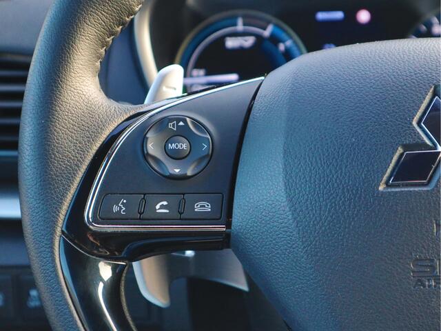 Mitsubishi ECLIPSE Cross 2.4 PHEV Intense+ Automaat 13.955km! Navigatie | Camera | Stoelverwarming | LED | 8 jaar Garantie