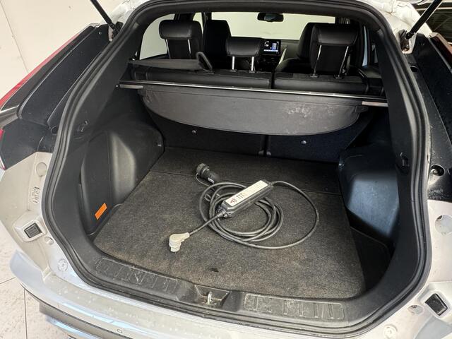 Mitsubishi ECLIPSE Cross 2.4 PHEV Intense+ | Trekhaak | Stoelverwarming | Navigatie | Achteruitrijcamera |