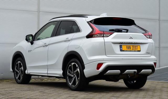 Mitsubishi ECLIPSE Cross PHEV 2.4 INSTYLE 4WD | PLUG IN HYBRID | V2H | SoH 88% | FULL OPTIONS | SCHUIFDAK | ADAPTIEF CRUISE | LEDER | TREKHAAK 1500KG | FABRIEKSGARANTIE TOT 19-12-2030* | ALL IN RIJKLAARPRIJS