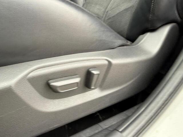 Mitsubishi ECLIPSE Cross 2.4 PHEV Executive *Stoelverwarming & ACC*