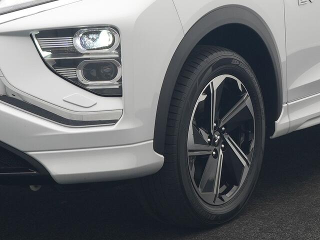 Mitsubishi ECLIPSE Cross 2.4 Intense+ PHEV 188pk Dealer O.H. | Trekhaak Afn. | Adaptive Cruise | 360 Camera | Alcantara Sportstoelen & Stuur Verwarmd | Navigatie Via TomTom | Keyless | Blis | Apple Carplay | DAB | Plug In Hybr