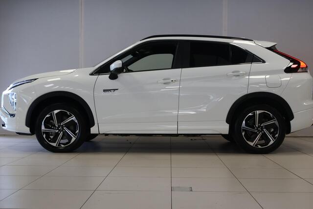 Mitsubishi ECLIPSE Cross 2.4 PHEV Intense+ .