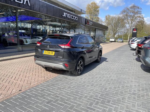 Mitsubishi ECLIPSE Cross 2.4 PHEV Intense+ | Achteruitrijcamera | Navigatie | Trekhaak | FABRIEKSGARANTIE TOT 05-2031!