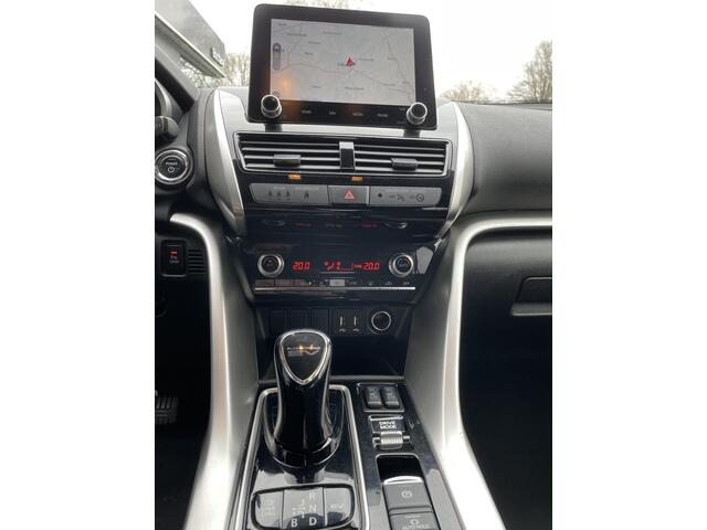 Mitsubishi ECLIPSE Cross 2.4 PHEV Intense+ \ Carplay/ Android | Navigatie |