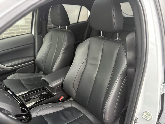 Mitsubishi ECLIPSE Cross 2.4 PHEV Instyle, trekhaak, head-up, pano, leder, compleet!