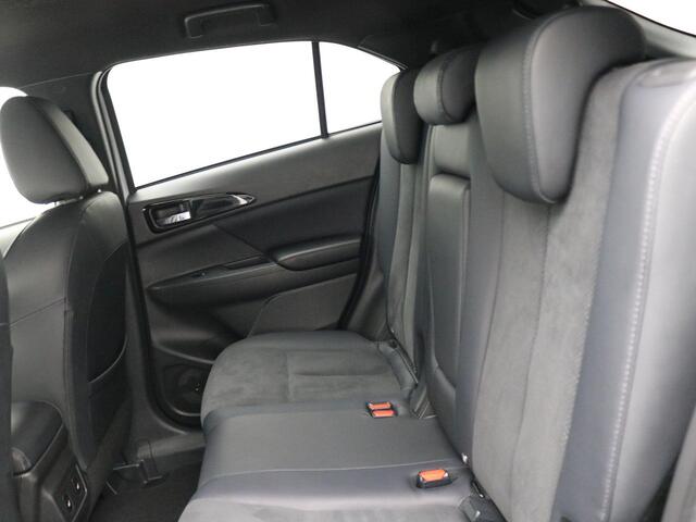 Mitsubishi ECLIPSE Cross 2.4 PHEV Black Edition / 360 Camera / Stoel en Stuurverwarming / Adaptieve Cruise / Dodehoek Detectie / Dealeronderhouden / 1ste Eigenaar / NL Auto / 1500KG Trekgewicht /