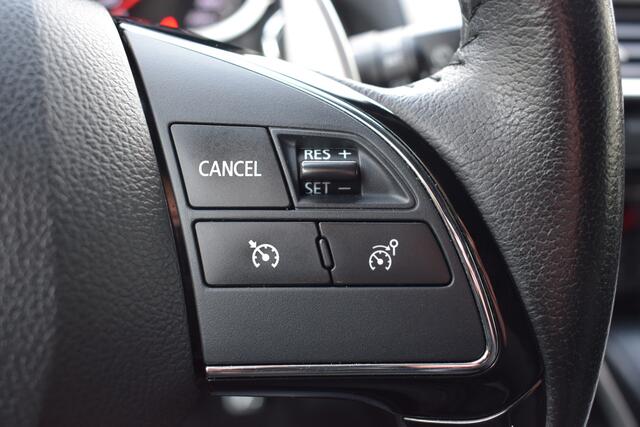 Mitsubishi ECLIPSE Cross 1.5 DI-T Black Edition | Trekhaak | Automaat | Stuur + Stoelverwarming | Camera | Sensoren |