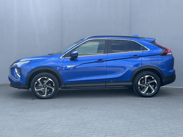 Mitsubishi ECLIPSE Cross 2.4 PHEV Intense 4WD S-AWC / Cruise Control / Climate Control / 1.500 kg trekgewicht / Stoelverwarming / Appel CarPlay & Android Auto / Achteruitrijcamera /