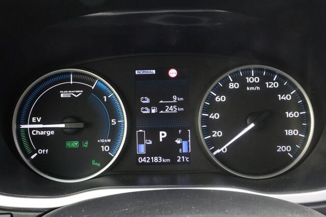 Mitsubishi ECLIPSE Cross 2.4 PHEV Instyle Trekhaak | Panodak | Adaptive Cruise | All Seas