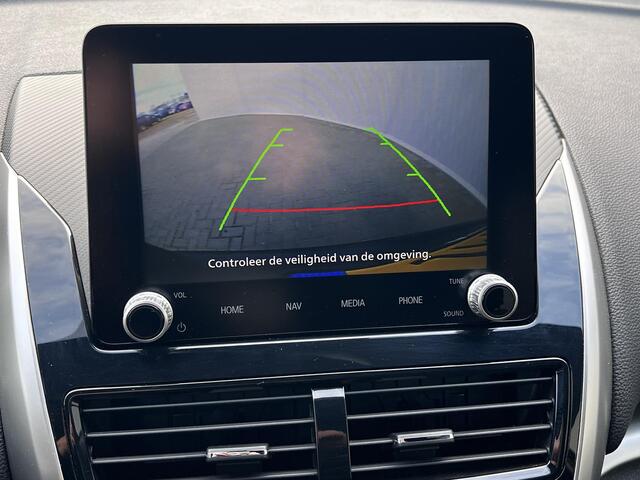 Mitsubishi ECLIPSE Cross 2.4 PHEV Intense+ / Fabrieksgarantie Tot 06-2027 / 1.500 kg trekgewicht / Elektrische bestuurdersstoel / Navigatie / Stoelverwarming / Apple Carplay/Android Auto / 18" LM wielen /