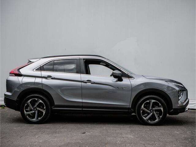 Mitsubishi ECLIPSE Cross 2.4 PHEV Instyle Trekhaak/ Stoelverwarming/ Camera/ Full map navigatie/ Carplay