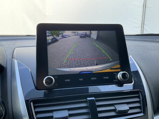 Mitsubishi ECLIPSE Cross 2.4 PHEV AWD IntenseCamera Trekhaak Navigatie Audio LMV