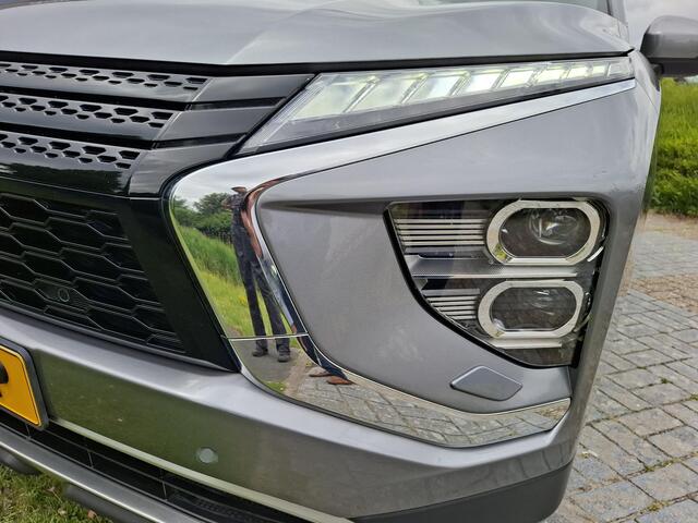 Mitsubishi ECLIPSE Cross 2.4 PHEV Intense+ Carplay & Android auto | Camera | Stoelverwarming
