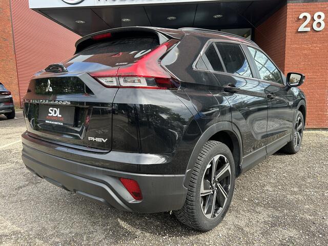 Mitsubishi ECLIPSE Cross 2.4 PHEV Intense // LED // CAMERA // KEYLESS // APPLE CARPLAY / ANDROID AUTO // CLIMA // STOELVERWARMING