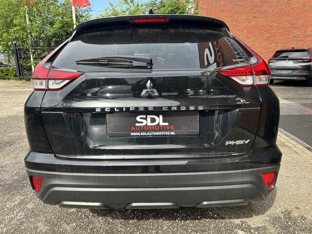 Mitsubishi ECLIPSE Cross 2.4 PHEV Intense // LED // CAMERA // KEYLESS // APPLE CARPLAY / ANDROID AUTO // CLIMA // STOELVERWARMING