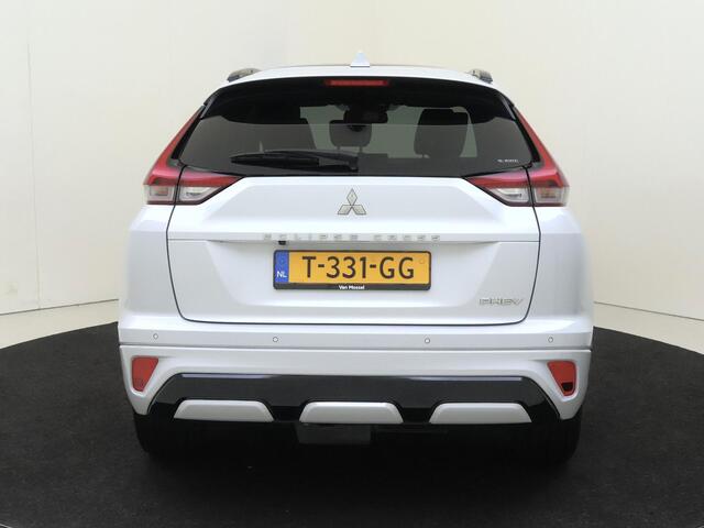Mitsubishi ECLIPSE Cross 2.4 PHEV Instyle | Carplay/Android | Autonomous Emergency Braking | cruise control adaptief | electronic climate control | elektrisch glazen panorama-dak | LED koplampen | lederen bekleding | lichtmetalen velgen 18" | navigatiesysteem |