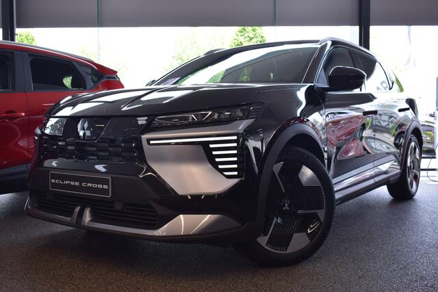 Mitsubishi ECLIPSE Cross Intense 87 kWh | Direct Uit Voorraad Leverbaar | Tot 8 Jaar Mitsubishi-Garantie |
