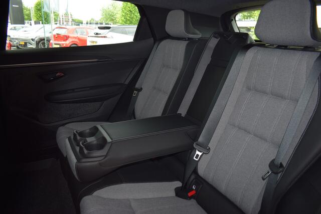 Mitsubishi ECLIPSE Cross Intense 87 kWh | Direct Uit Voorraad Leverbaar | Tot 8 Jaar Mitsubishi-Garantie |