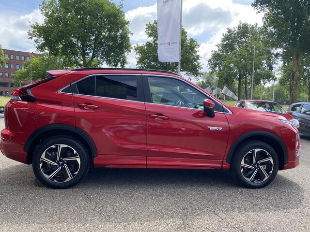 Mitsubishi ECLIPSE Cross 2.4 PHEV Executive