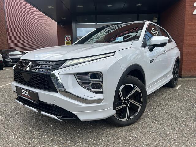 Mitsubishi ECLIPSE Cross 2.4 PHEV Instyle // FULL LED // LEDER // NAVI + CARPLAY // PANO/SCHUIFKANTELDAK // 360 CAMERA // ADAPTIVE CRUISE