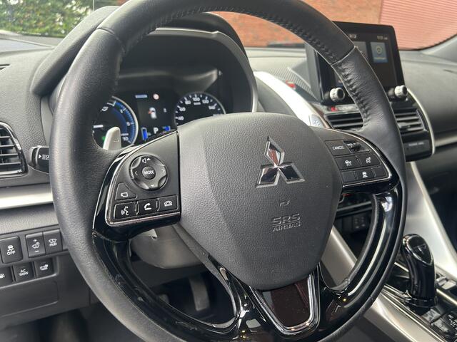 Mitsubishi ECLIPSE Cross 2.4 PHEV Instyle // FULL LED // LEDER // NAVI + CARPLAY // PANO/SCHUIFKANTELDAK // 360 CAMERA // ADAPTIVE CRUISE