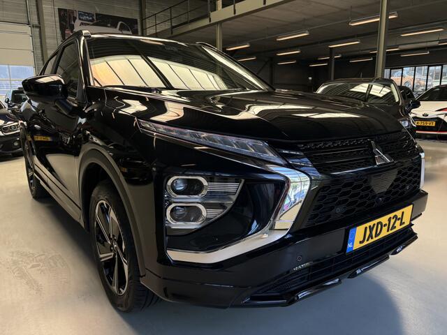 Mitsubishi ECLIPSE Cross 2.4 PHEV Black Edition Adaptive Cruise, 360 Camera, Navigatie